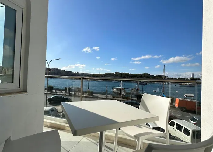 شقة Seafront Breeze Lifestyle